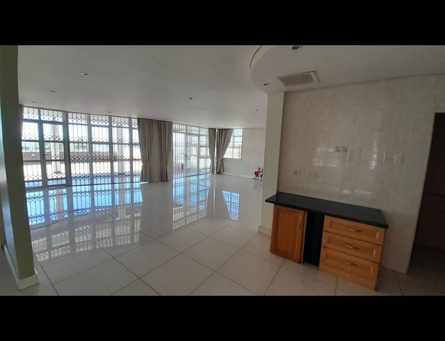 4 BEDROOM FLAT TO LET IN MUSGRAVE